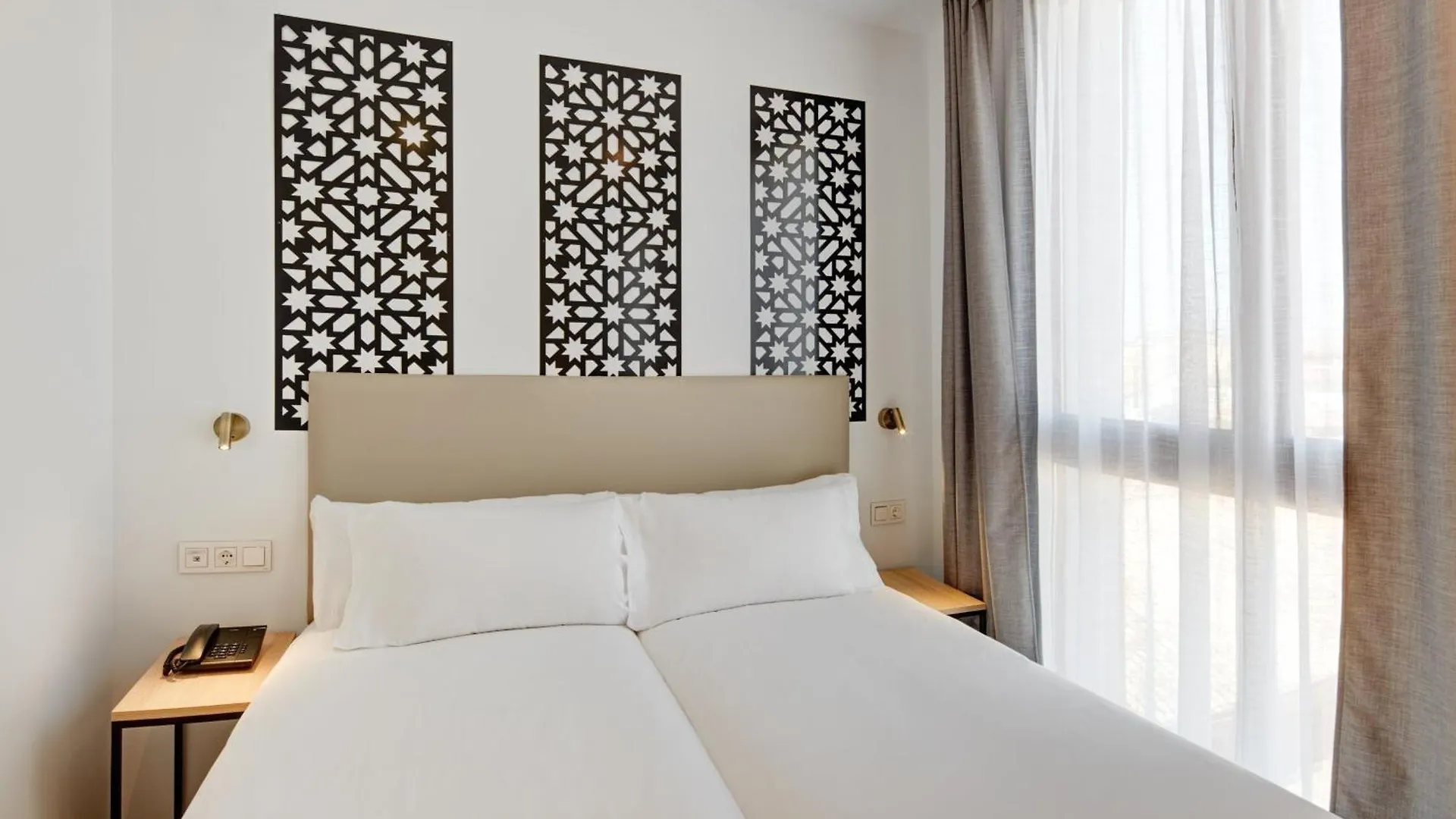 **** Aparthotel Sercotel Granada Suites Spain