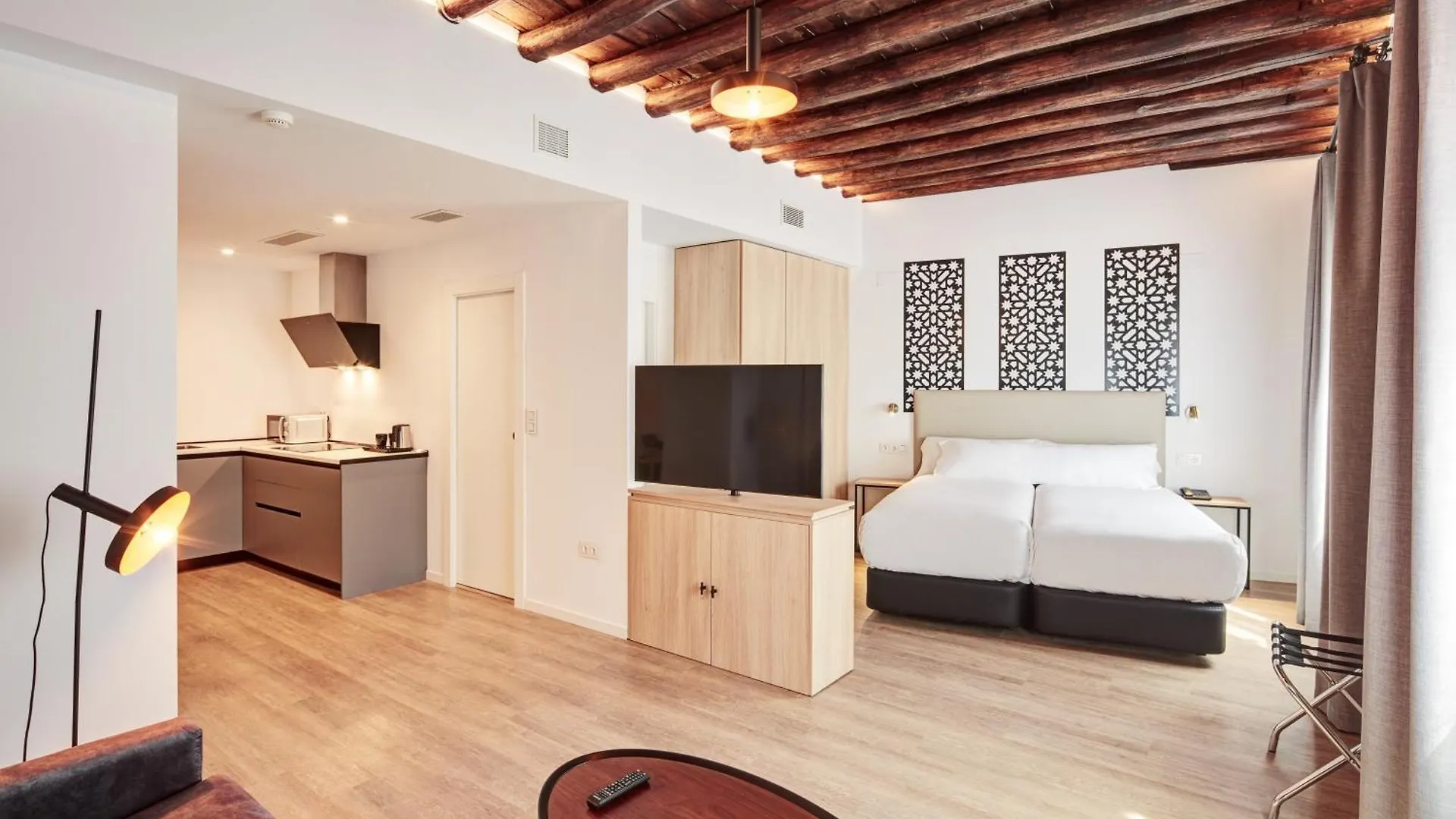Sercotel Granada Suites Aparthotel
