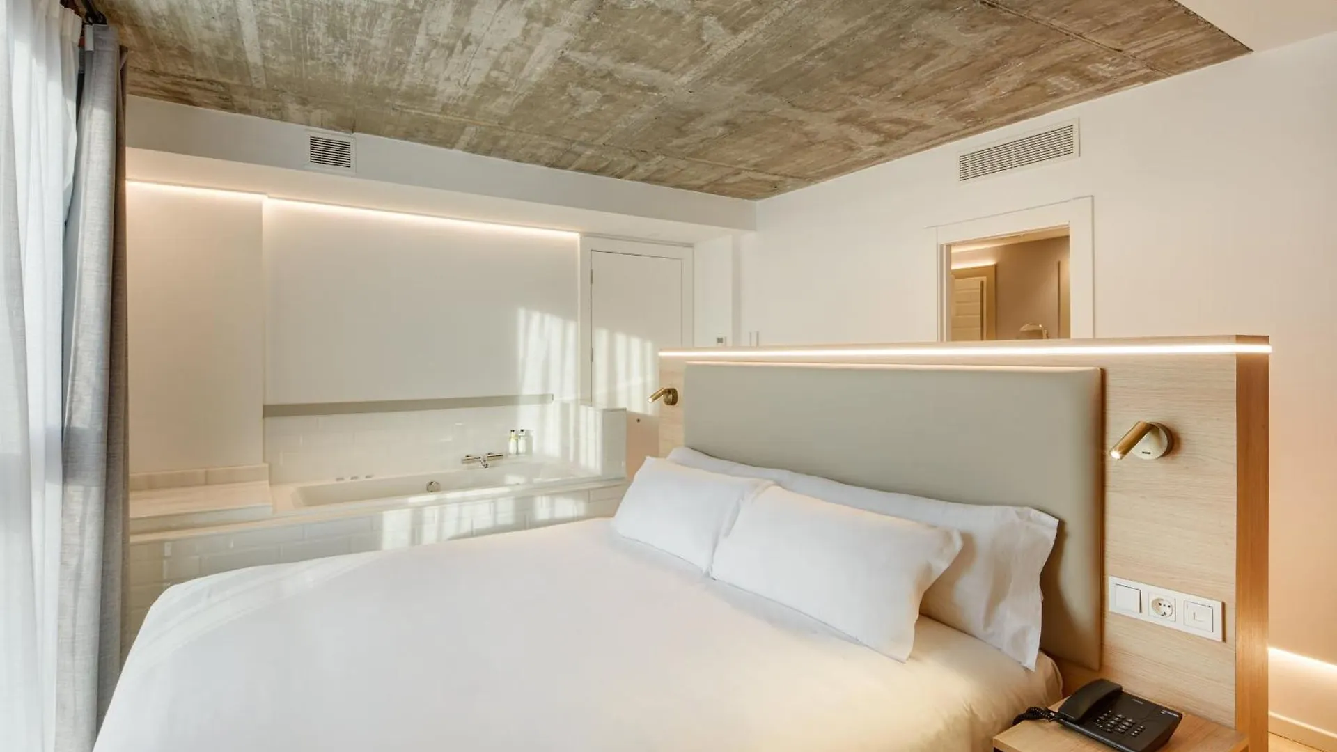 **** Aparthotel Sercotel Granada Suites Spain